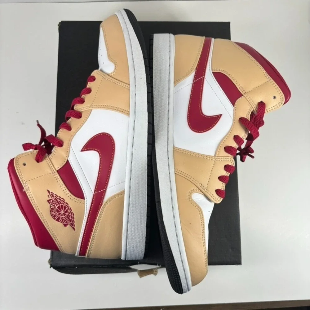 Nike Air Jordan 1 Mid Men's 13 White Onyx/Light Curry Basketball Shoe 554724-201